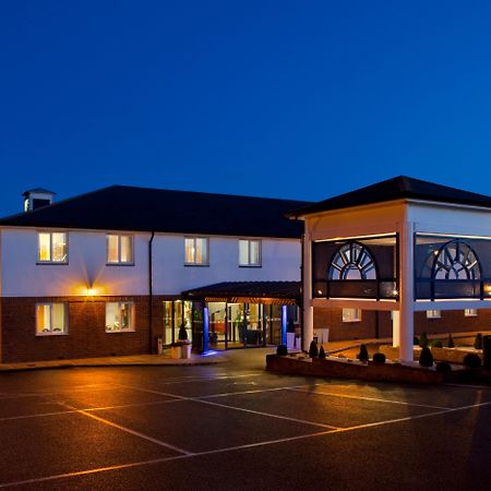 Holiday Inn Express Canterbury By Ihg Exterior photo