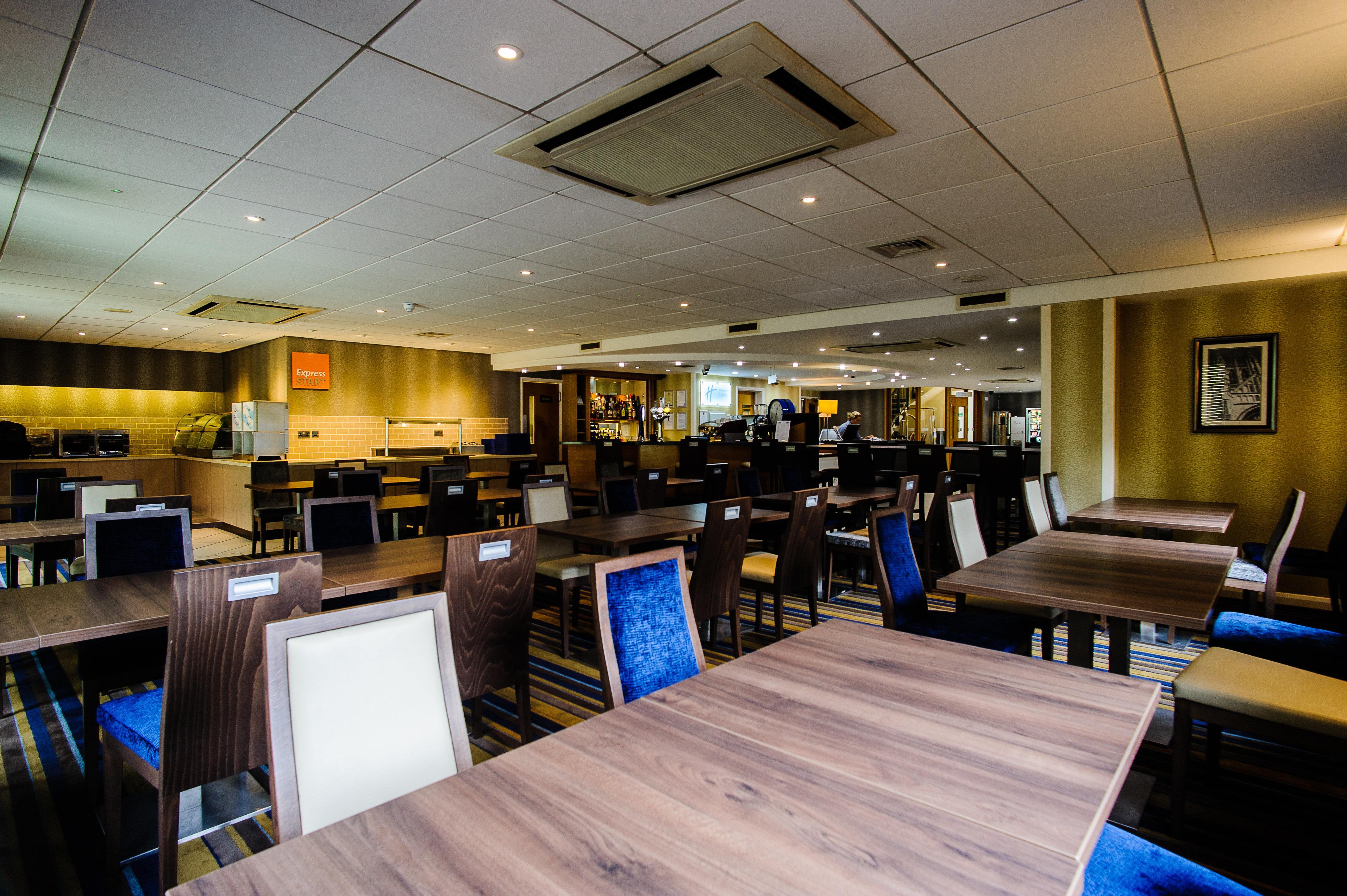 Holiday Inn Express Canterbury By Ihg Exterior photo