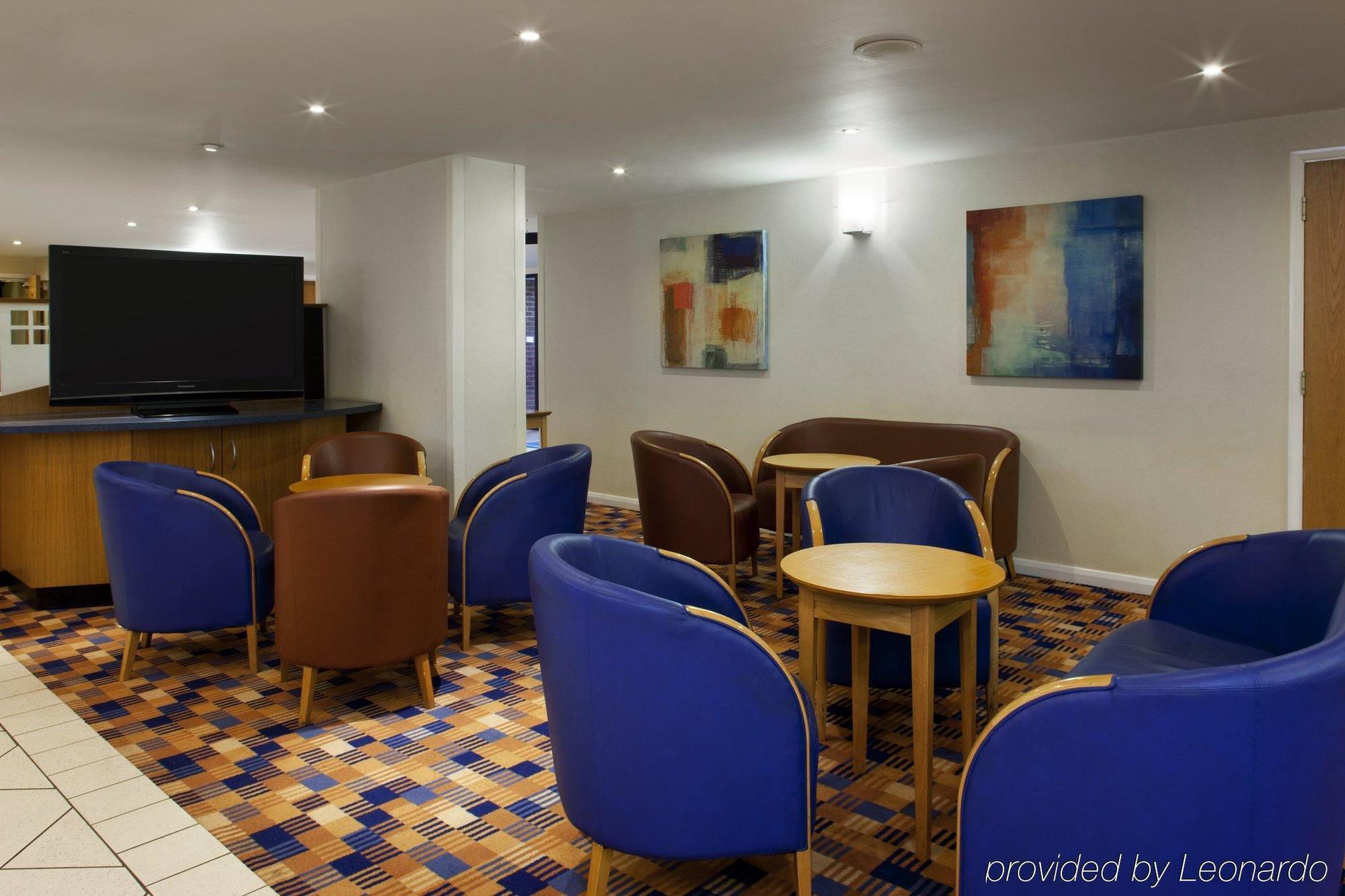 Holiday Inn Express Canterbury By Ihg Exterior photo