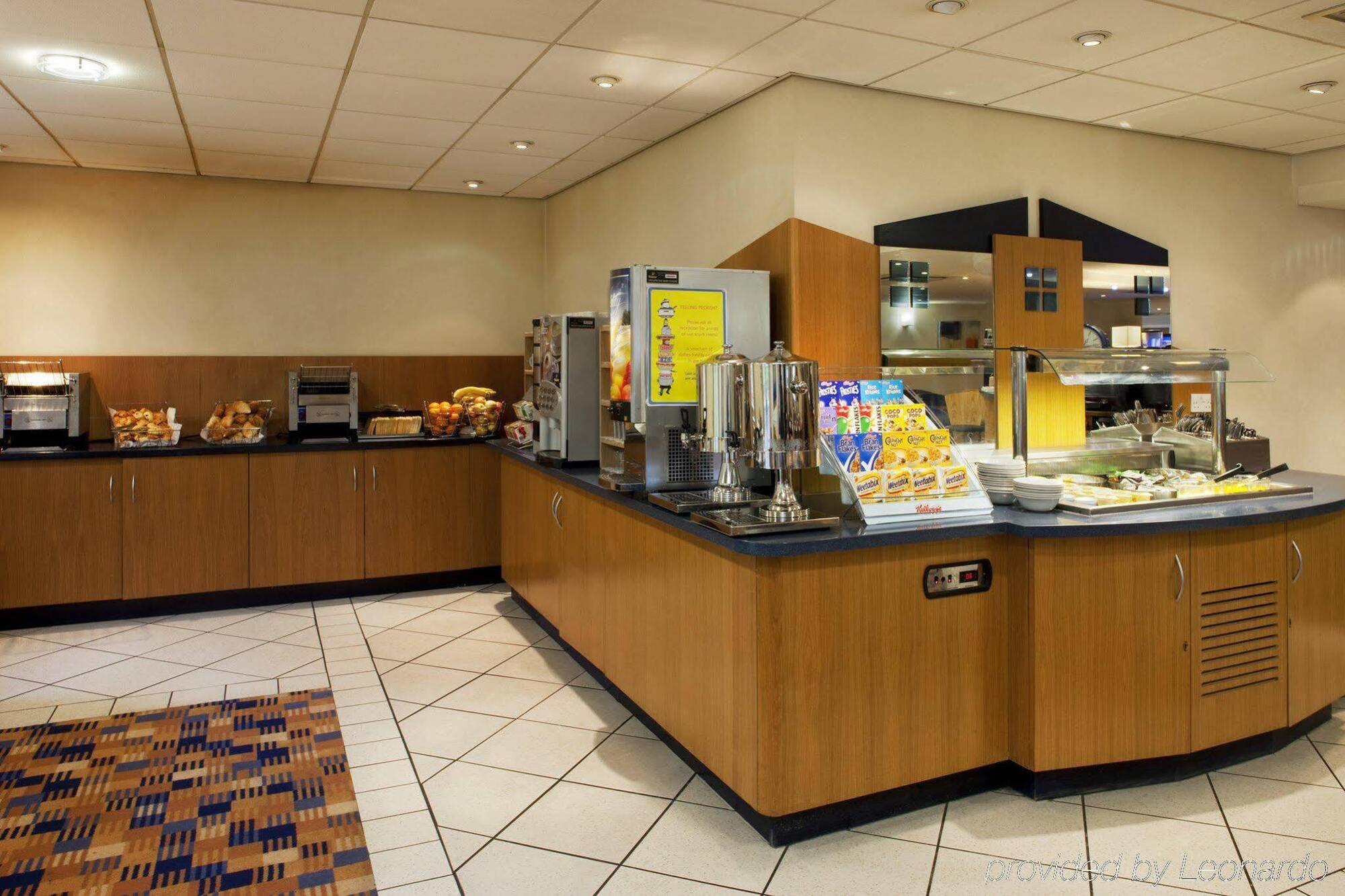 Holiday Inn Express Canterbury By Ihg Exterior photo